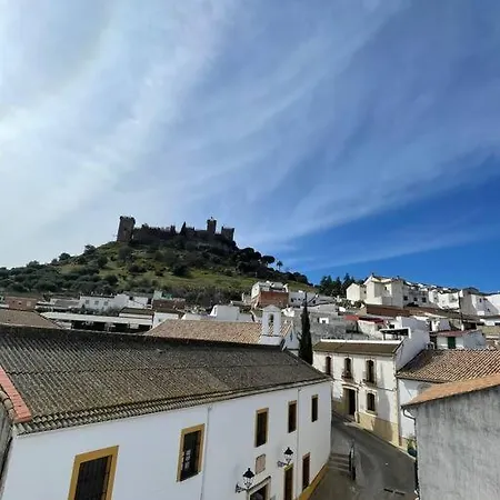 La Iglesia شقة Almodóvar del Río